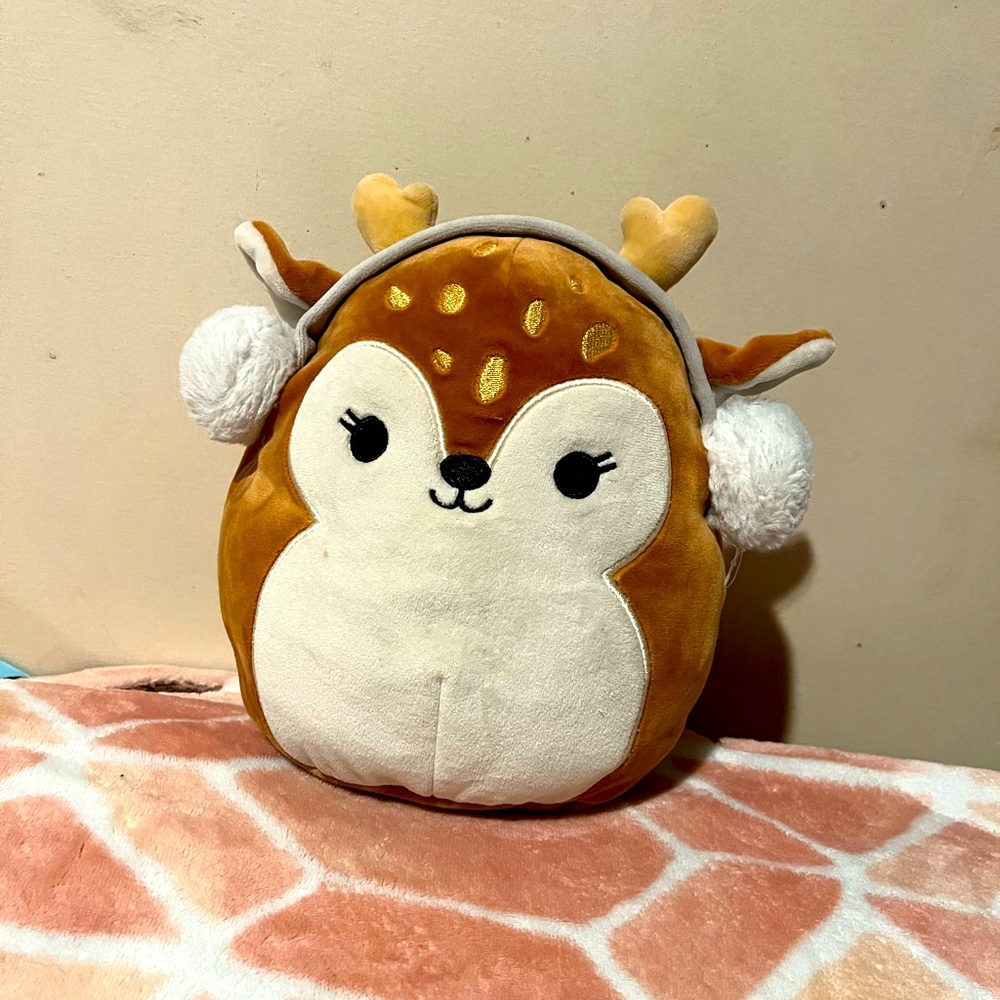 Dawn the deer squishmallow